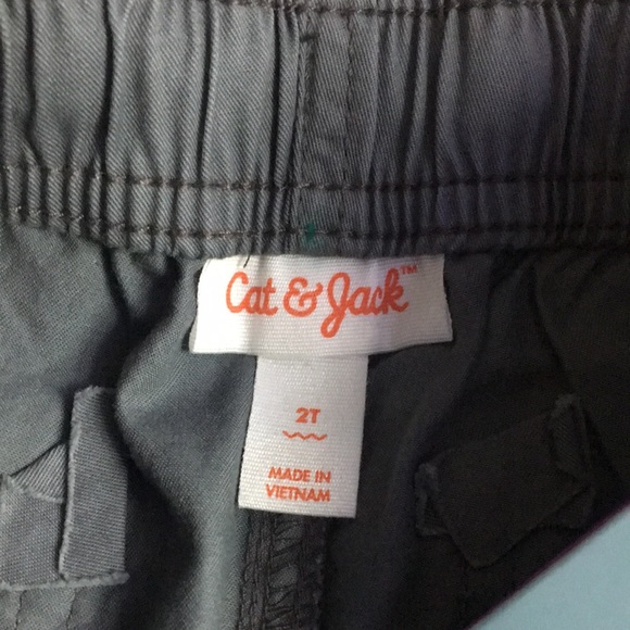 Cat and Jack Grey Shorts - Picture 3 of 5